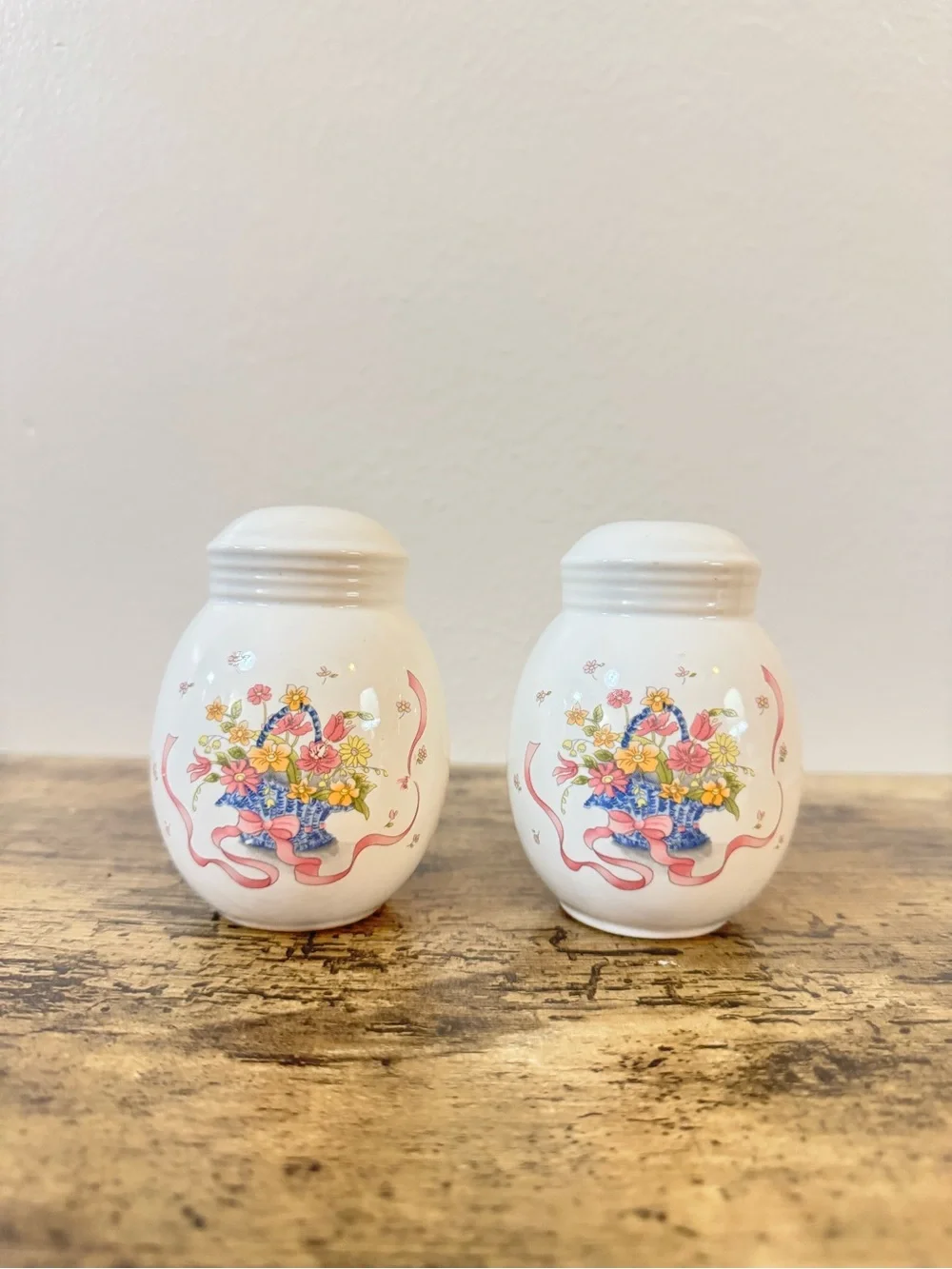 Floral Basket Ceramic Salt & Pepper Shakers |Set of 2